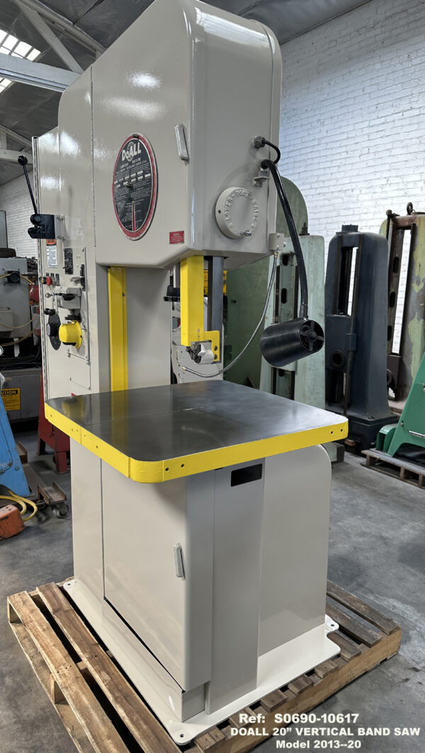 Doall-20-inch-Vertical-Band-Saw-2013-20-Hight-Under-Guide-13-inch-Solid-State-Vari-Speed-Drive-1-5200-fpm-2-speed-box-2-hp-Seial-Number-377-79182-RS-F - 10617-2